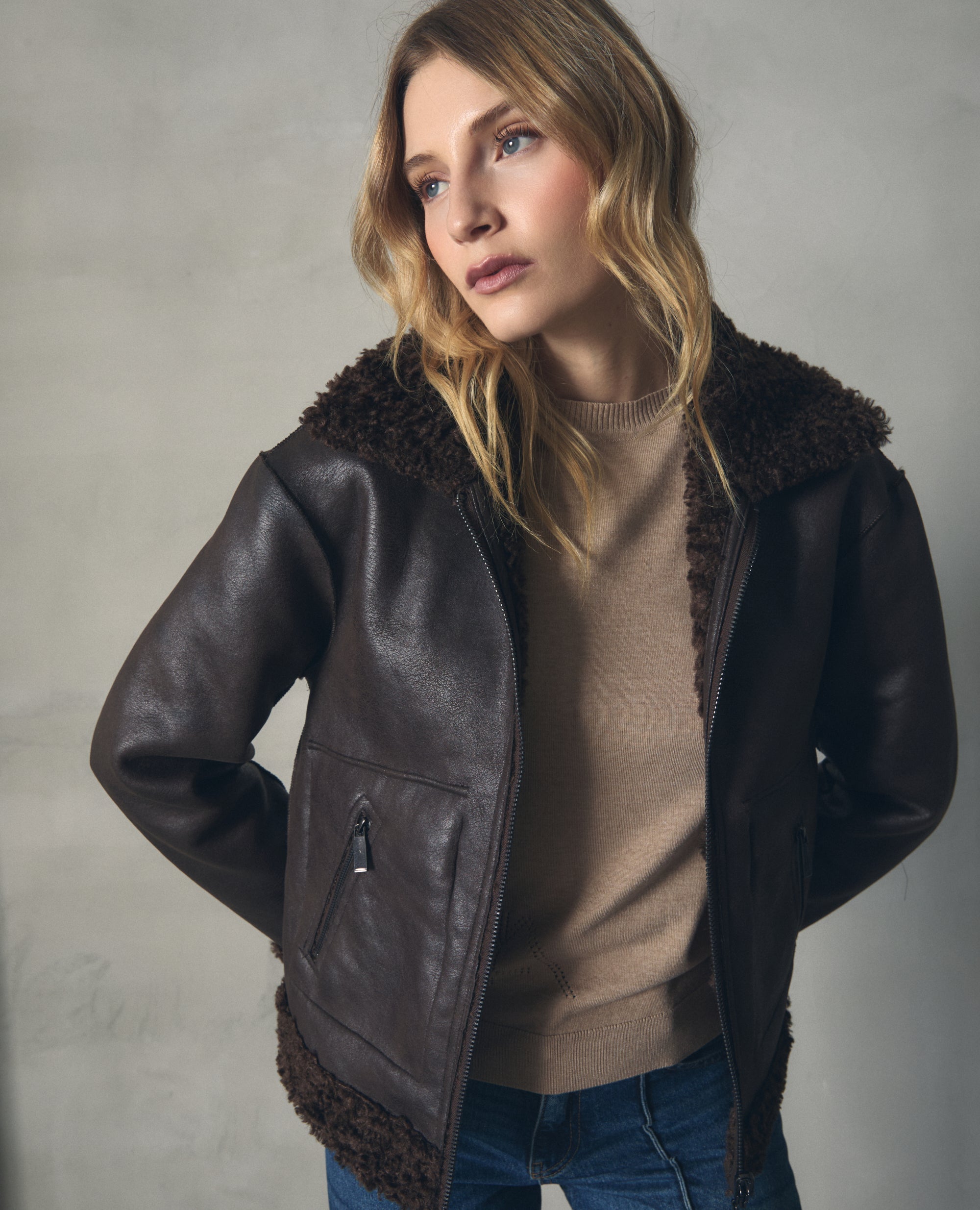 CAZADORA CORTA BOLSILLOS GRANDES de mujer Hannibal Laguna Collection