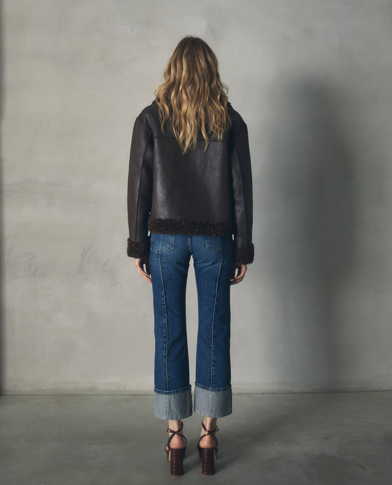 CAZADORA CORTA BOLSILLOS GRANDES