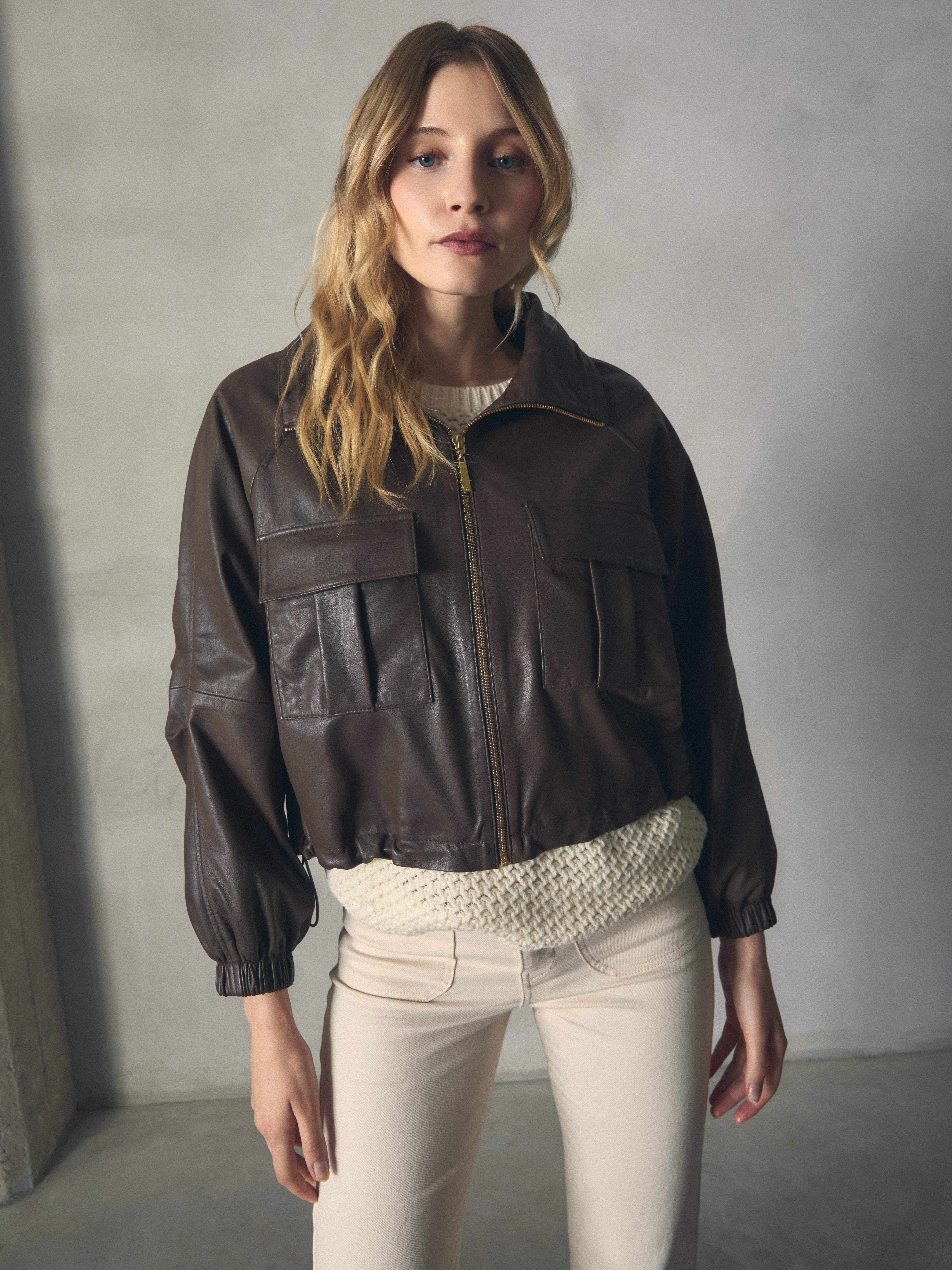 CAZADORA CORTA DE CUERO FRUNCE de mujer Hannibal Laguna Collection