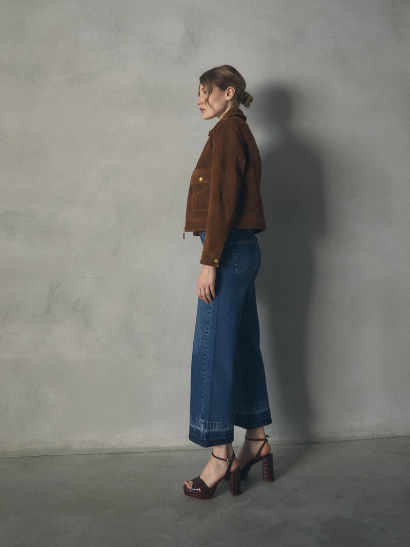 CAZADORA CUERO CON BOLSILLOS GRANDES