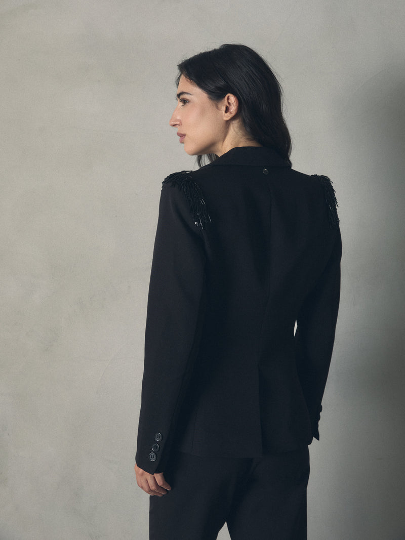 CHAQUETA CON PEDRERIA