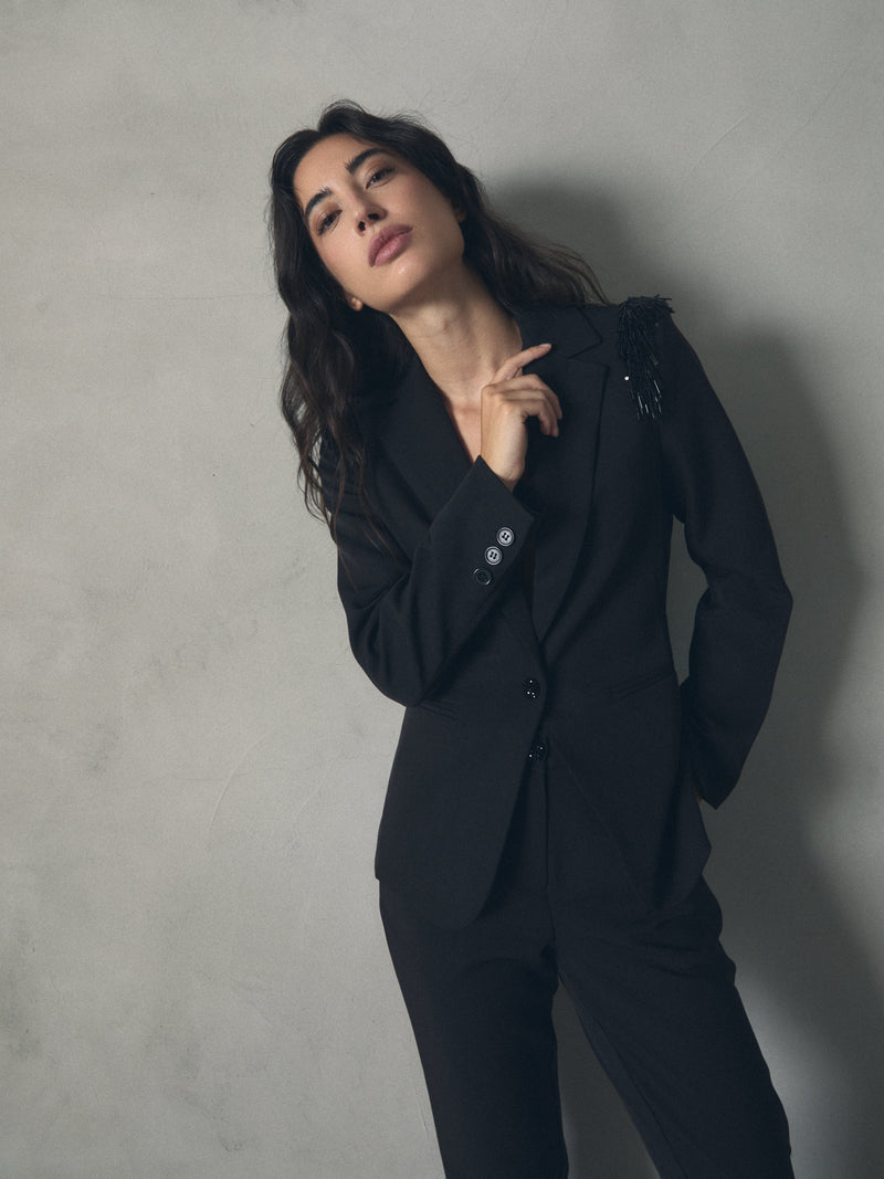 CHAQUETA CON PEDRERIA