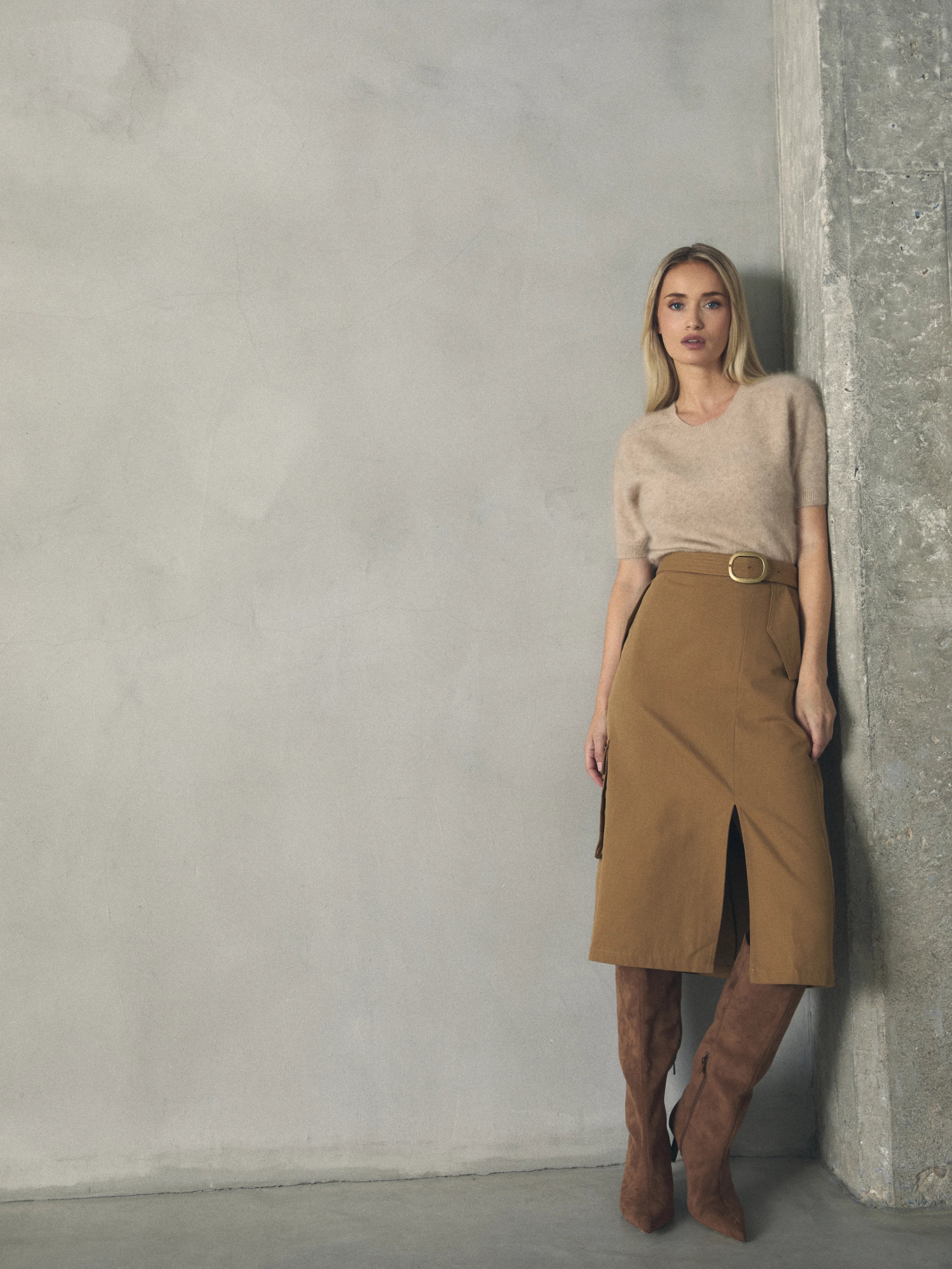 FALDA SATEN LARGA CON HEBILLA Y BOLSILLO de mujer Hannibal Laguna Collection