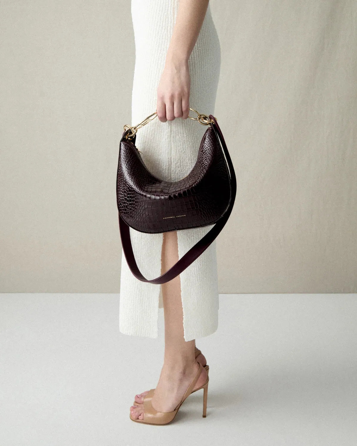 HOBO BAG ASA LOGO COCO BURDEOS de mujer Hannibal Laguna Collection