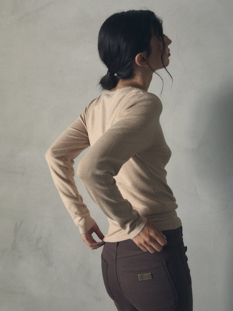 JERSEY BASICO DETALLE FRUNCE DELANTERO