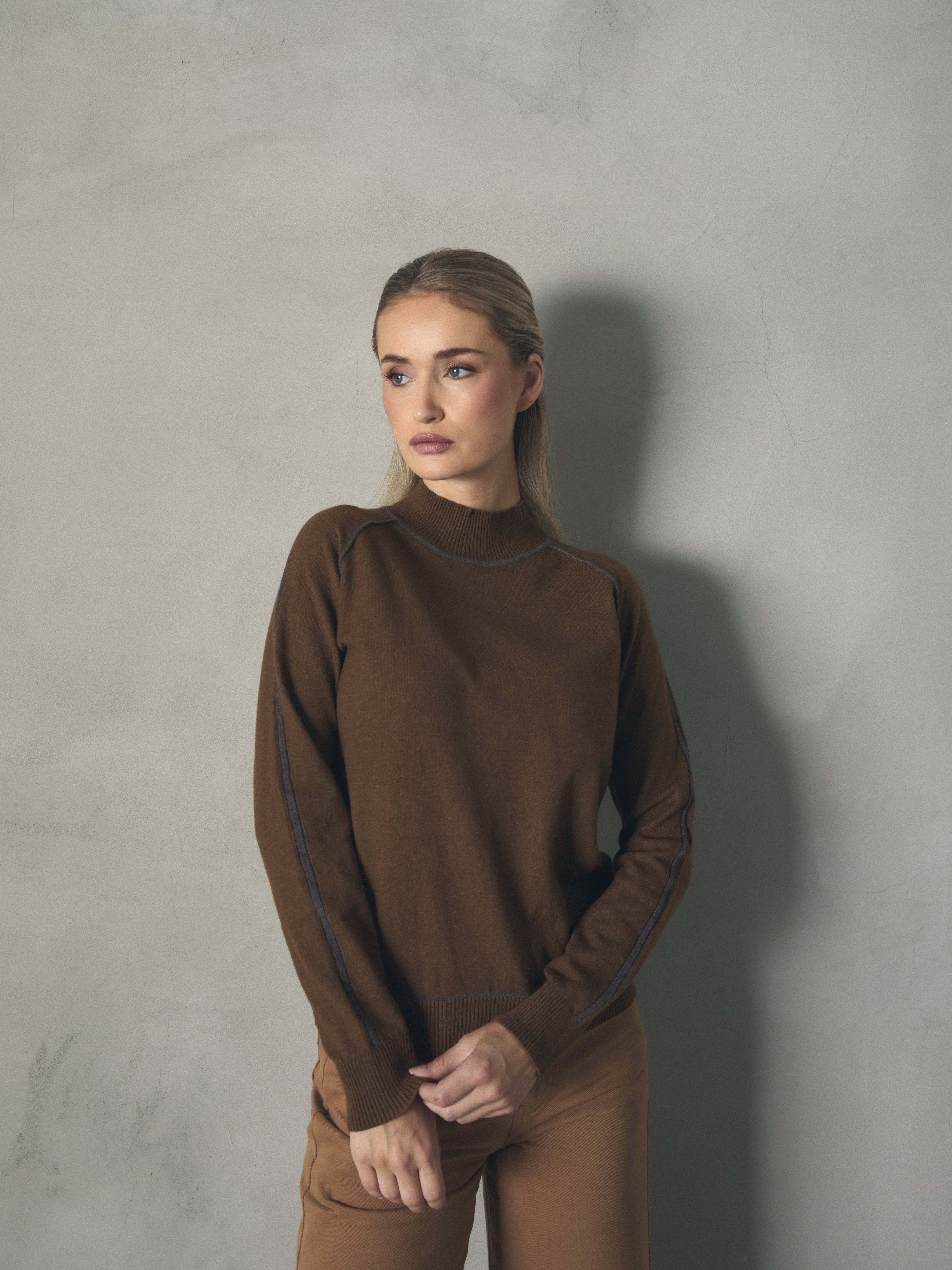 JERSEY CUELLO CISNE VIVOS A CONTRASTE de mujer Hannibal Laguna Collection