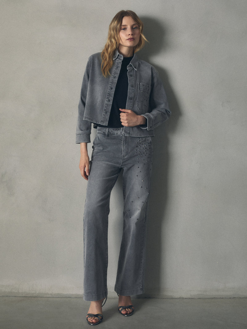 PANTALON DENIM CON PEDRERIA