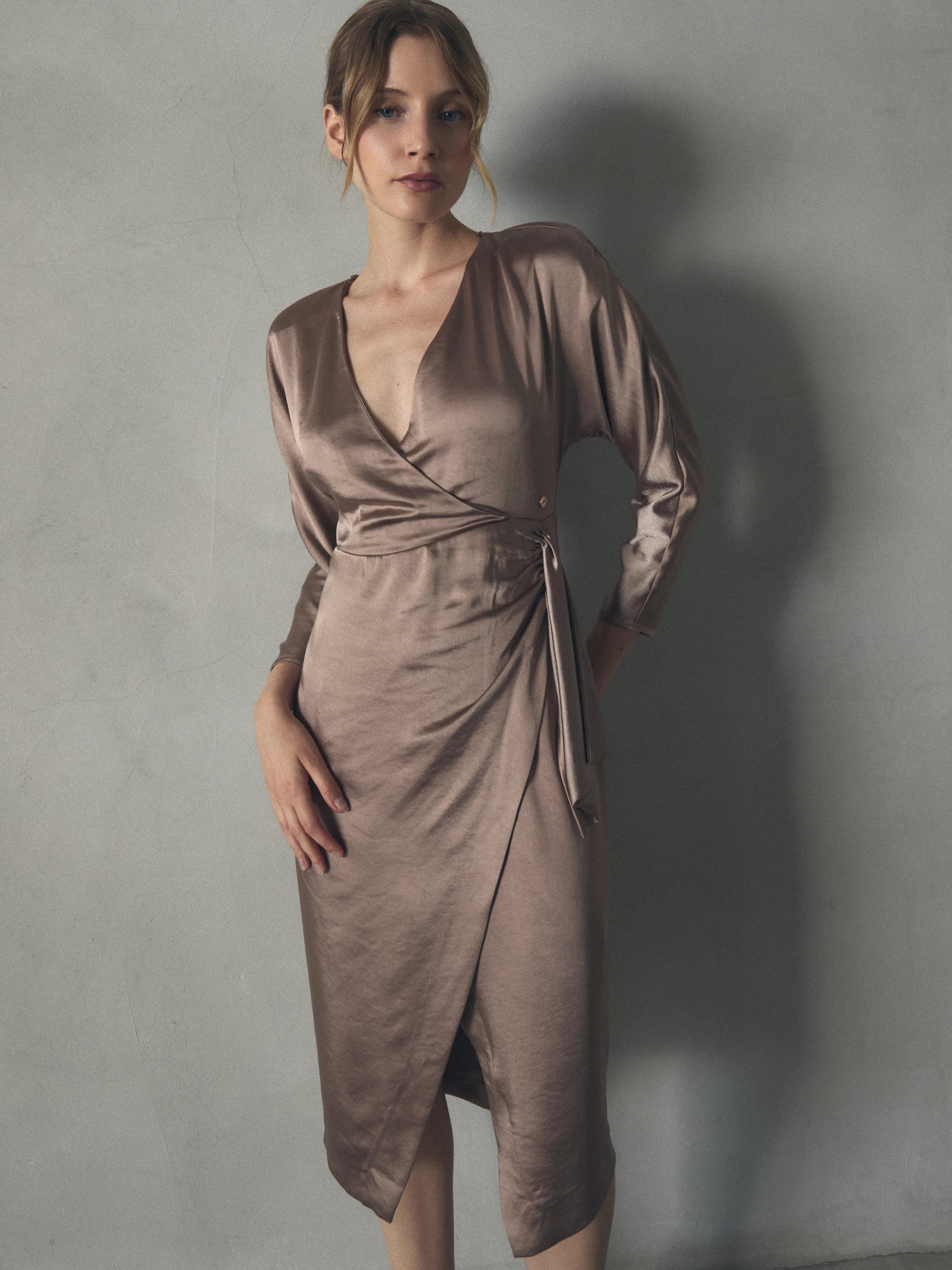 VESTIDO RASO LAZO CINTURA de mujer Hannibal Laguna Collection